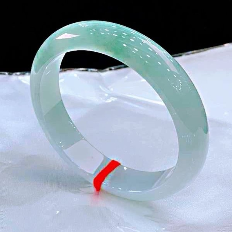Myanmar , Natural Ice Jadeite  - огляд і ціна Lighting & Home Decor Studio
