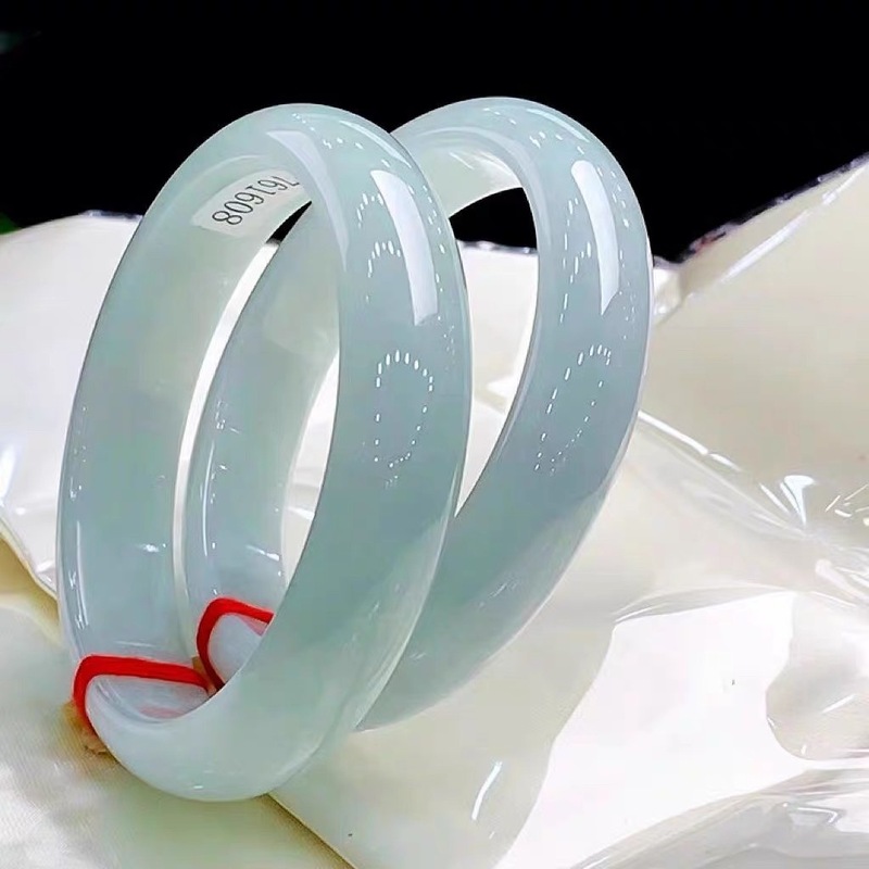 Old Mine Icy Burmese Bracelet, - огляд і ціна Lighting & Home Decor Studio